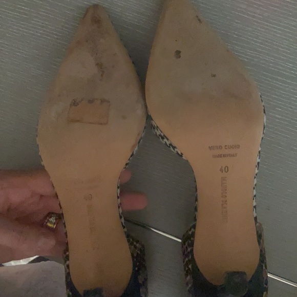 Used Like New - Cowhide Manolo Blahnik - Picture 3 of 6